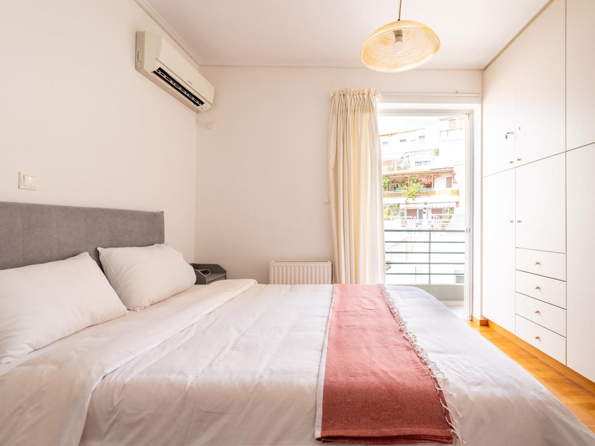 Апартаменты Athens Retreat 1-Bdr Apt Close To Metro Station Экстерьер фото